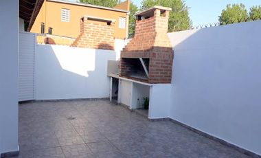 CHALET CON CAPACIDAD PARA 4 PERSONAS A DOS CUADRAS DEL MAR