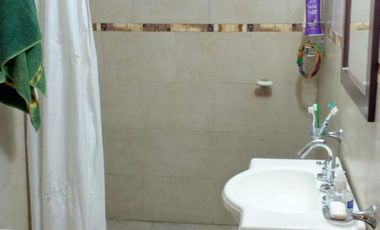 CHALET CON CAPACIDAD PARA 4 PERSONAS A DOS CUADRAS DEL MAR