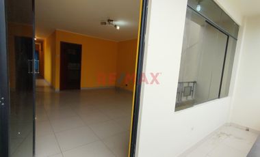 Departamento Flat 2Do. Piso Con Balcon En San Juan De Lurigancho