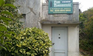 CASA CON EXCELENTE LOTE