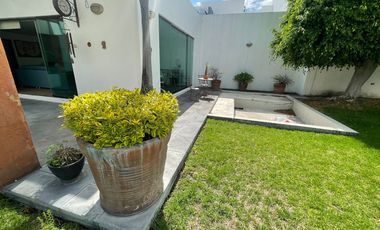Lote en venta en fraccionamiento privado Puebla, Zavaleta, Cholula