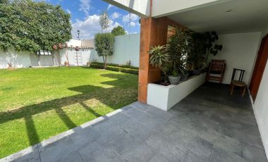 Lote en venta listo para adaptar casa en fraccionamiento privado Puebla