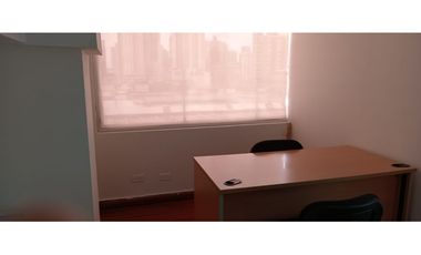 SE ALQUILA OFICINA AMOBLADA DE 104 Mts EN EL CARMEN