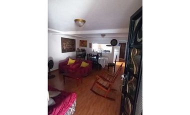 VENDO CASA  BIEN UBICADA  EN LA BARRIADA EL PALMAR 200MTS
