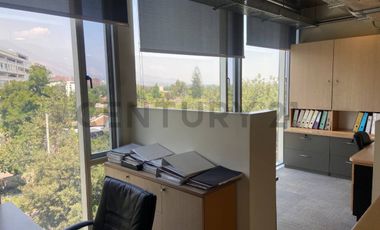 OFICINA EN VENTA, AMOBLADA, METRO LOS DOMINICOS, LAS CONDES