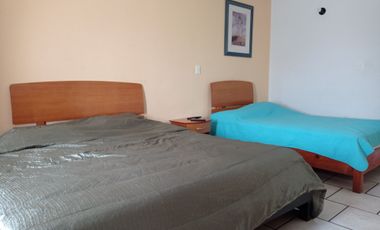Departamento sobre Av Constitución.