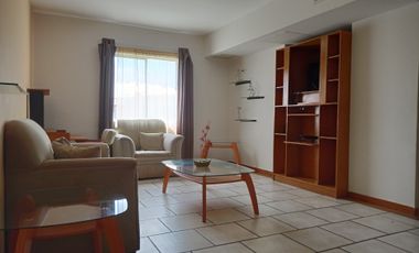 Departamento sobre Av Constitución.