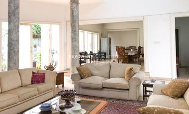 Dijual Rumah Siap Huni di Jl Abdul Majid Cipete