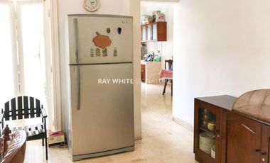 Dijual Rumah Siap Huni di Jl Abdul Majid Cipete