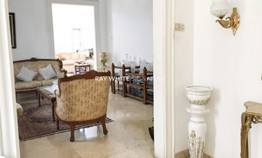 Dijual Rumah Siap Huni di Jl Abdul Majid Cipete