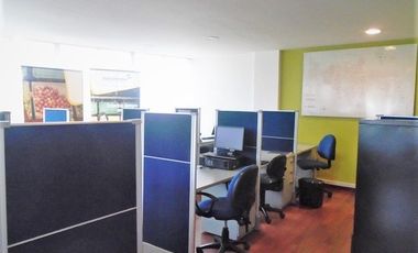PR12556 SE VENDE OFICINA EN SECTOR DE MANILA, EL POBLADO