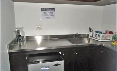 PR12556 SE VENDE OFICINA EN SECTOR DE MANILA, EL POBLADO