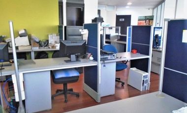 PR12556 SE VENDE OFICINA EN SECTOR DE MANILA, EL POBLADO