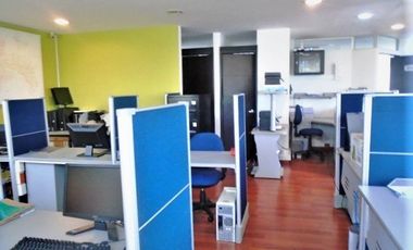 PR12556 SE VENDE OFICINA EN SECTOR DE MANILA, EL POBLADO