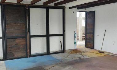 Venta con  Taller, Casa, Locales cerca Metepec