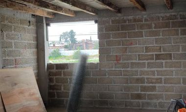 Venta con  Taller, Casa, Locales cerca Metepec