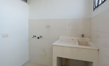 apartamento en arriendo en avenida del rio. Cod A23267