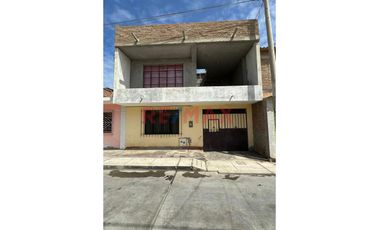 Casa De 02 Pisos Talara Alta - Aa. Hh Alan Hh García 📍