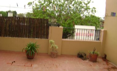 Ph frente 3 ambientes, 2 dormitorios, cocina-comedor,lavadero, baño, patio, terraza con parrilla, garage para 2 autos