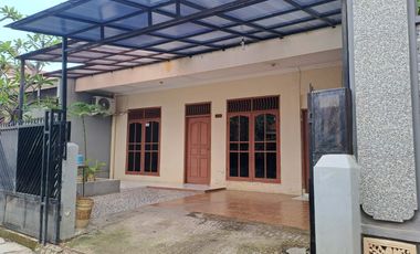 Rumah Luas 8 Menit ke Mandaya Royal Hospital Puri Hadap Utara J-45280