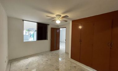 casa en arriendo en urbanización la merced. Cod A3880