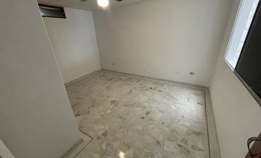 casa en arriendo en urbanización la merced. Cod A3880