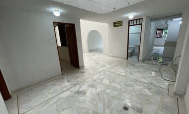 casa en arriendo en urbanización la merced. Cod A3880