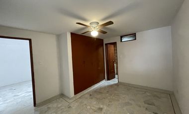 casa en arriendo en urbanización la merced. Cod A3880