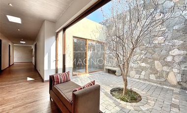 Casa en venta de 7 dorm. en Colina