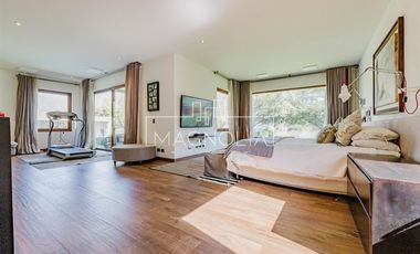 Casa en venta de 7 dorm. en Colina