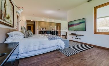 Casa en venta de 7 dorm. en Colina