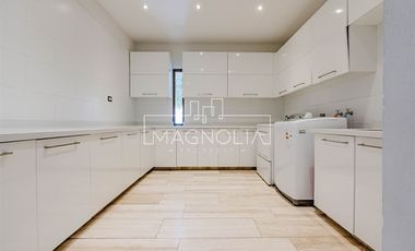 Casa en venta de 7 dorm. en Colina