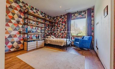 Casa en venta de 7 dorm. en Colina