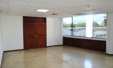 PR13759 OFICINA EN RENTA SECTOR SAN FERNANDO