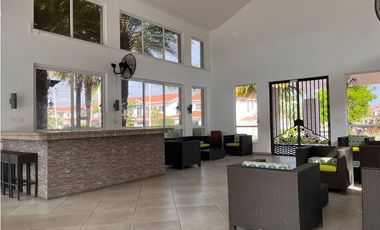 VENTA DE CASA EN QUINTAS DE VERSALLES, VERSALLES
