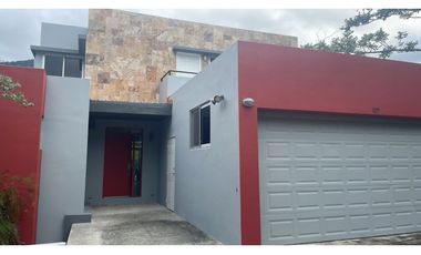 VENTA CASA EN ALTOS DEL MARIA CON PISCINA  5 Rec  1143MT2 MODERNA