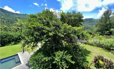 VENTA CASA EN ALTOS DEL MARIA CON PISCINA  5 Rec  1143MT2 MODERNA