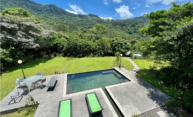 VENTA CASA EN ALTOS DEL MARIA CON PISCINA  5 Rec  1143MT2 MODERNA