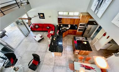 VENTA CASA EN ALTOS DEL MARIA CON PISCINA  5 Rec  1143MT2 MODERNA