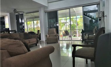 VENTA CASA COSTA SUR 3 PARKING COSTA ESMERALDA CON TERRAZA