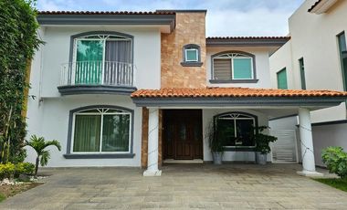 Casa en Venta en Fraccionamiento El Manantial