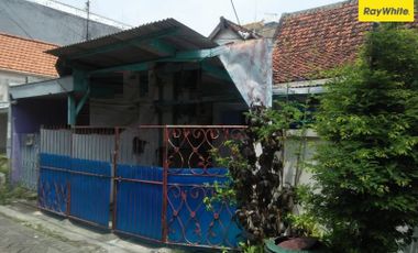 Dijual Rumah SHM 3 Kamar Lokasi Di Jalan Donokerto, Surabaya