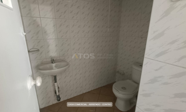 comercial (casa para comercio) en arriendo en centro. Cod A6192