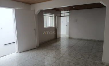 comercial (casa para comercio) en arriendo en centro. Cod A6192