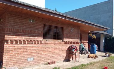 IMPORTANTE CHALET CON LOCAL