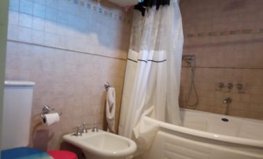 IMPORTANTE CHALET CON LOCAL