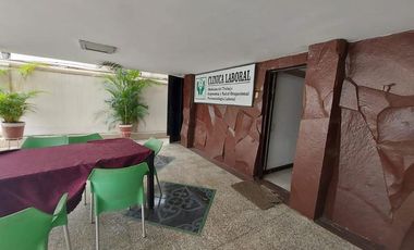 VENTA DE CASA EN BARRIO CENTENARIO - SUR DE GUAYAQUIL