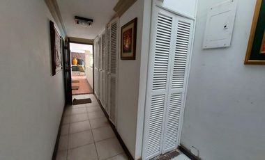 VENTA DE CASA EN BARRIO CENTENARIO - SUR DE GUAYAQUIL