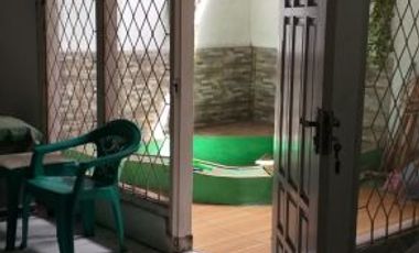Rumah 2 Lantai Luas Dekat Alun-Alun Kramatwatu