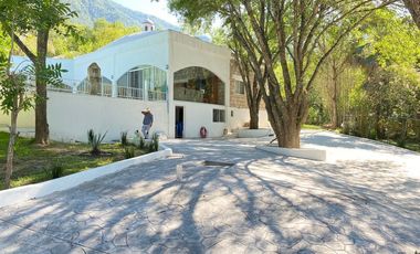 QUINTA CAMPESTRE EN EL ALAMO, N.L. CARRETERA NACIONAL